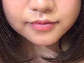 素人娘の全裸図鑑14 今時の女の子13名が恥らいながら脱衣していく様子をじっくり撮影した、変態紳士のためのヘアヌードコレクション　サンプル画像05